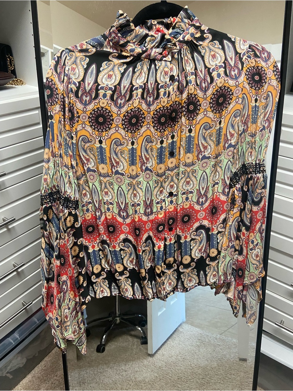 Subcategory prediction for women's shorts image